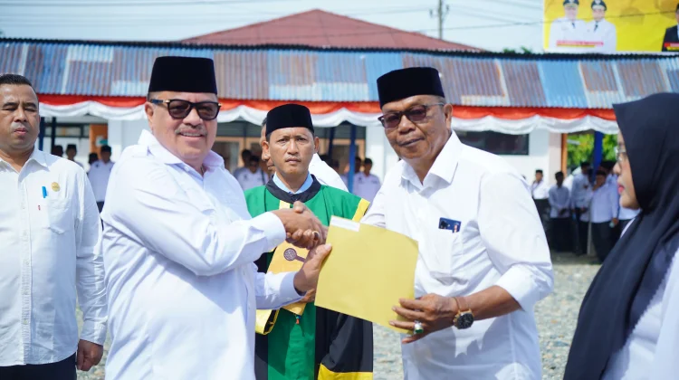 Bupati TRK Lantik  357 Tuha Peut Gampong Se-Kecamatan Darul Makmur dan Tripa Makmur