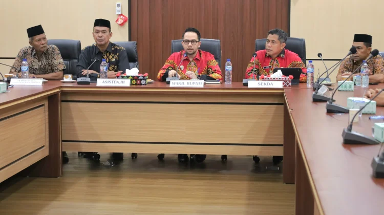 Wabup Aceh Barat Aktifkan Kembali Dua Keuchik Nonaktif