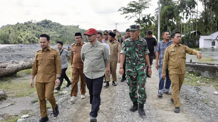 Wabup Aceh Barat Dampingi Tim Satgas Tinjau Lokasi Pascabanjir di Pante Ceureumen