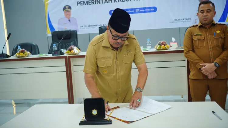 Bupati TRK Buka Rakor Layanan Call Center 112 di Nagan Raya
