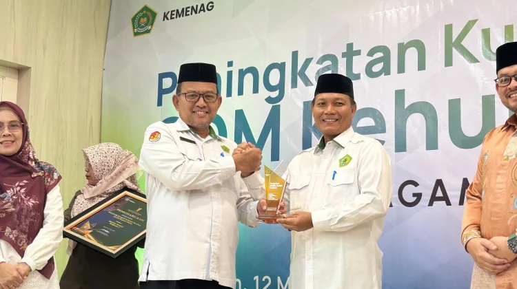 Kemenag Abdya Raih Penghargaan Media Sosial dari Kakanwil Kemenag Provinsi Aceh