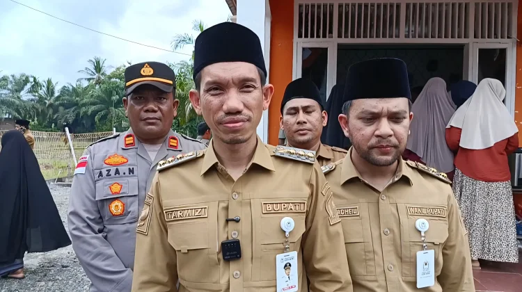 Berkantor Sehari di Bubon, Bupati Aceh Barat Jemput Aspirasi