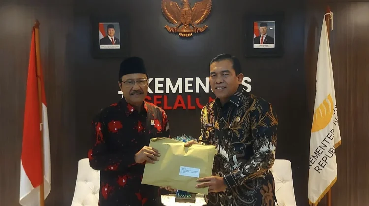 Bupati Simeulue Temui Mensos RI Bahas Percepatan Sekolah Rakyat