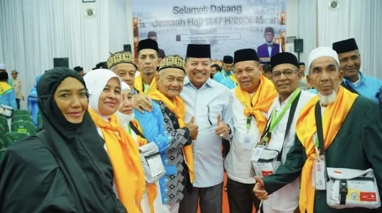 Bupati Nagan Raya Hadiri Pelepasan Jemaah Haji Kloter 9 Embarkasi Aceh
