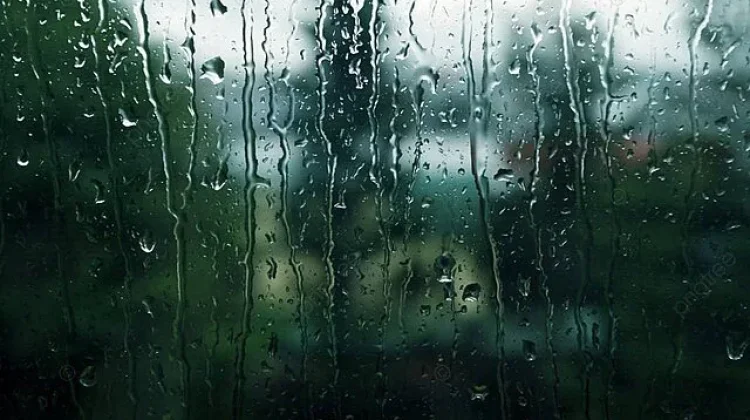 Tips Tetap Semangat Kerja Malam walau Hujan