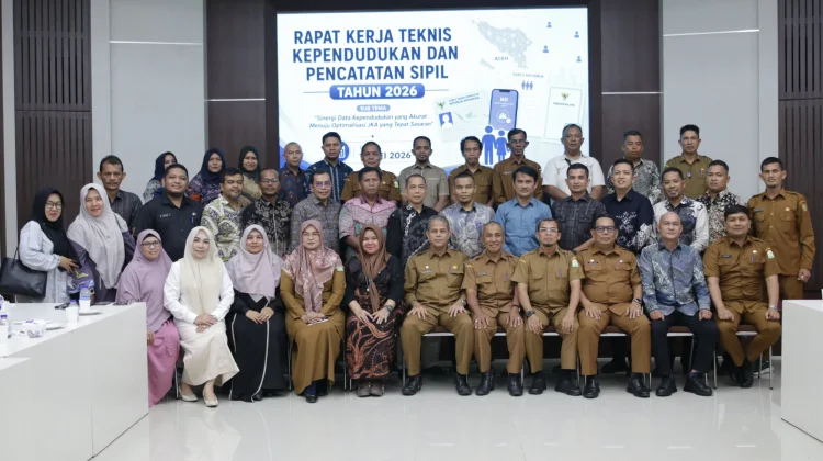 Dinas Registrasi Kependudukan Aceh Rakertek Adminduk
