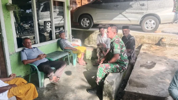 Babinsa Kodim Abdya Ajak Warga Tidak Mudah Terpengaruh Isu Hoax