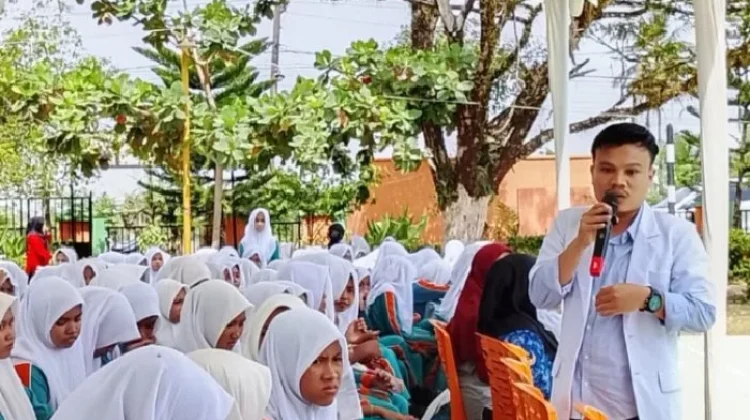 Dinkes Abdya Turunkan Dokter ke Sekolah Lakukan Edukasi Kesehatan pada Pelajar