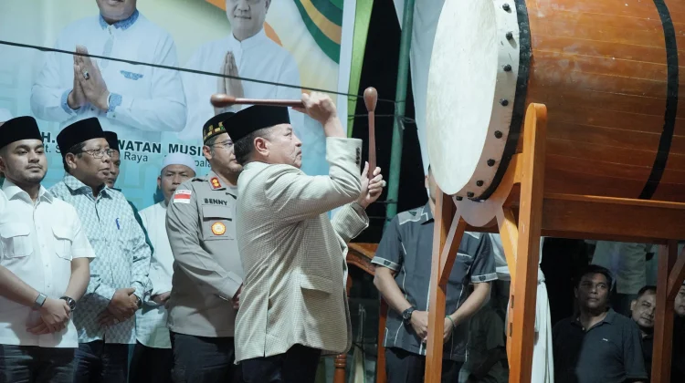 Bupati TRK Lepas Pawai Takbiran Idul Adha 1447 H di Masjid Giok Nagan Raya