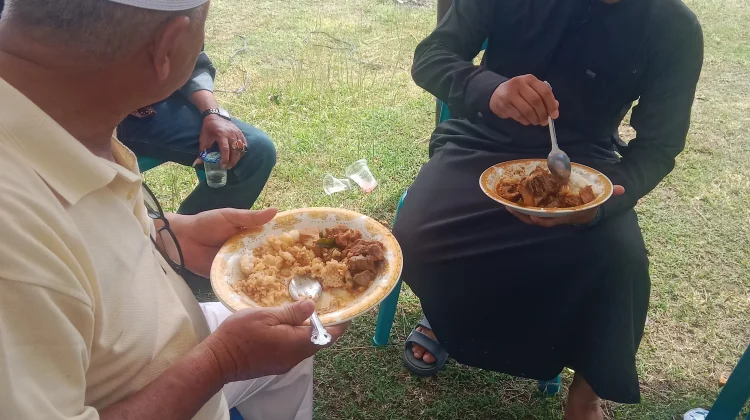 Kebersamaan Warnai Penyembelihan Hewan Kurban di Meulaboh