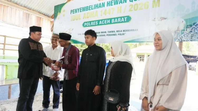Polres Aceh Barat Bagikan Daging Kurban Iduladha 1447 H