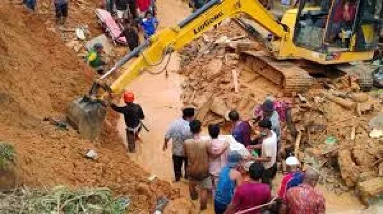 Cara Menghadapi Kondisi Darurat saat Terjebak Bencana di Perjalanan