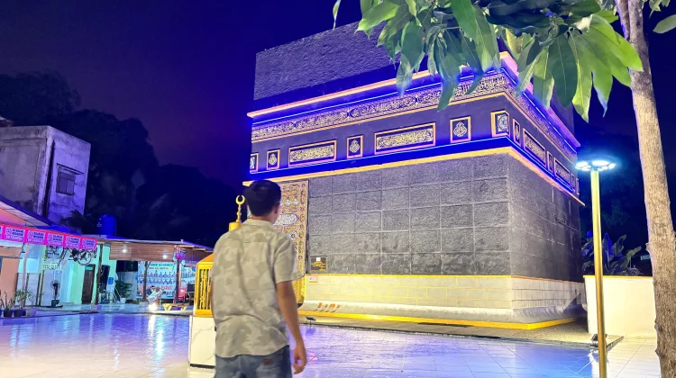Masjid Replika Ka'bah "Daarul SEP" di Aek Nabara Jadi Ikon Wisata Religi Baru Labuhanb