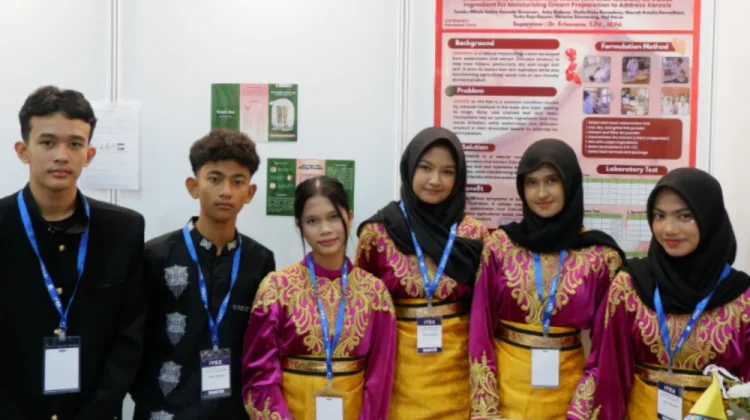 Kadisdik Apresiasi Prestasi SMAN 7 Banda Aceh di Ajang WYIE Kuala Lumpur