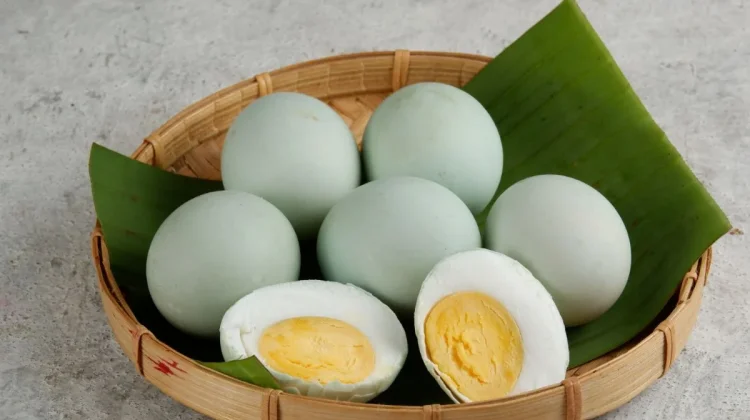 Manfaat Telur Bebek untuk Anak