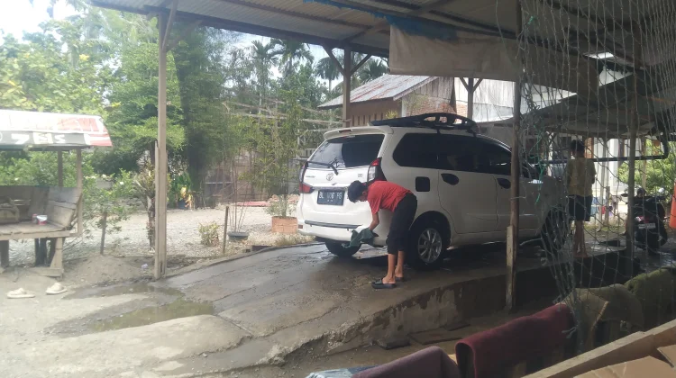Jasa Cuci Mobil Laku Keras Pascalebaran Haji di Meulaboh