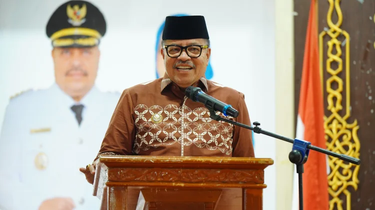 Bupati TRK Panggil Seluruh PMKS dan Minta Harga TBS Dinaikkan
