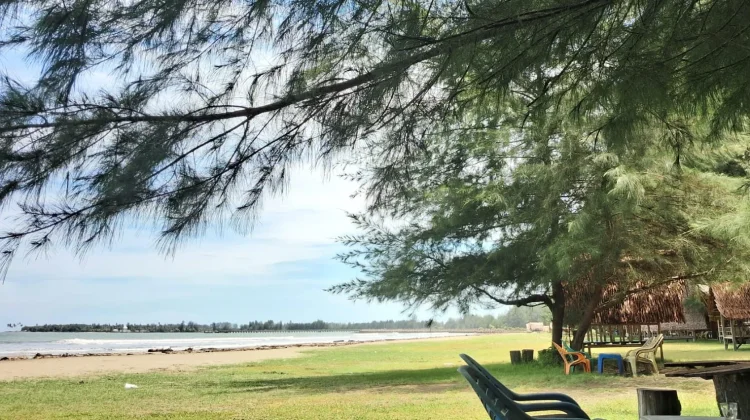 Wisata Lhok Bubon Aceh Barat, Pesona Pantai yang Menarik Dikunjungi