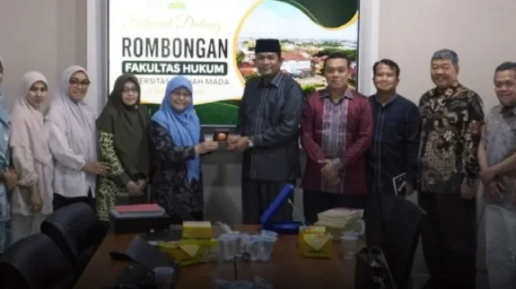 Baitul Mal Aceh Terima Audiensi Studi Banding Fakultas Hukum UGM