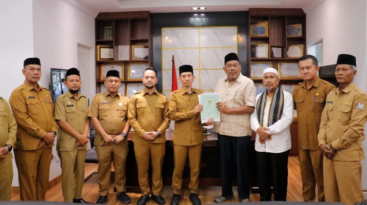 Pemkab Aceh Barat Terima Sertifikat Tanah untuk Rencana Sekolah Integrasi