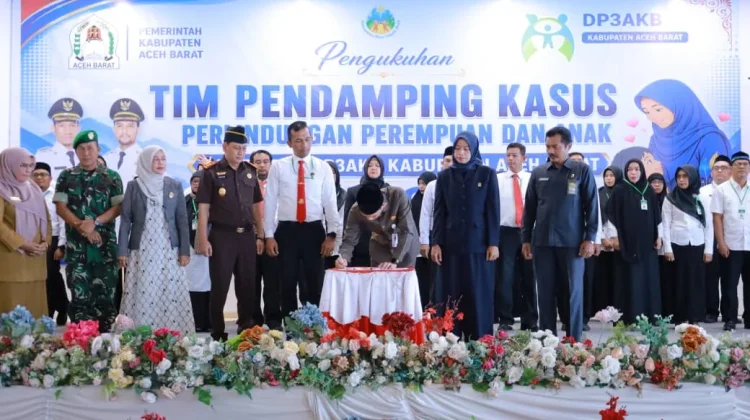 Bupati Aceh Barat Kukuhkan Tim UPTD PPA Perkuat Perlindungan Perempuan dan Anak