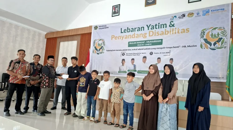 Kemenag Nagan Raya Santuni Anak Yatim dan Penyandang Disabilitas