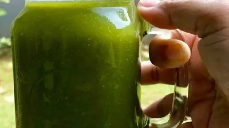 Kenali Khasiat Jus Nanas Campur Caisim Baik untuk Kesehatan Pria dan Wanita