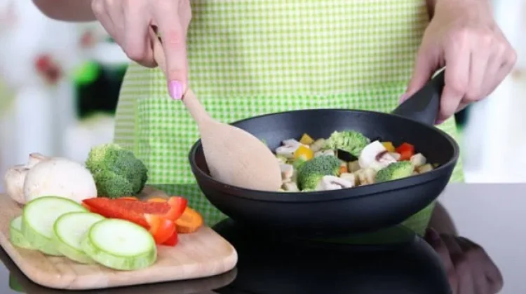 Gaya Hidup Sehat Dimulai dari Dapur, Tips Masak Anti Penyakit