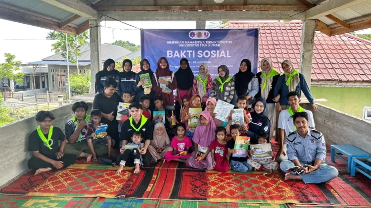 Mahasiswa HMTI UTU Kembangkan Literasi lewat Pojok Baca di Gampong Canggai