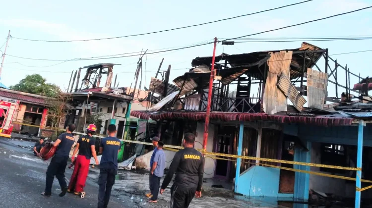 Kebakaran Hanguskan 4 Bangunan di Simeulue