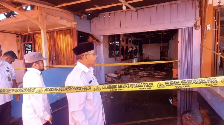 Wabup Simeulue Tinjau Lokasi Kebakaran Tetapkan Tanggap Darurat Lima Hari