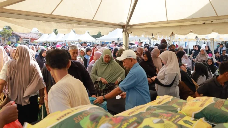 Pasar Tani Road Show Kembali Digelar di Aceh Barat Antusias Warga Tinggi
