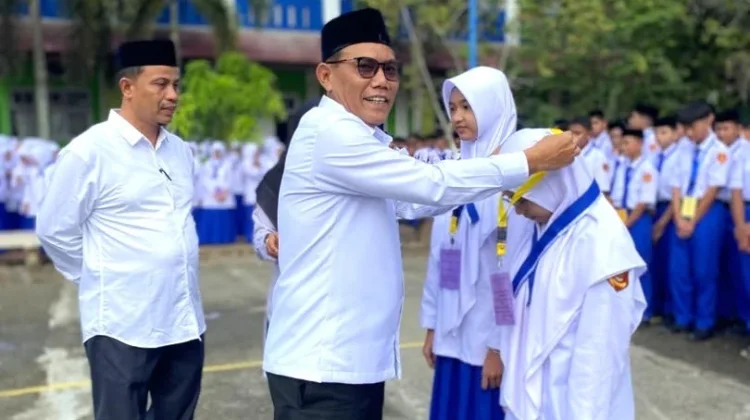 Kakankemenag Aceh Barat buka Ta'aruf MAN 1, ajak siswa baru jadi generasi berakhlak