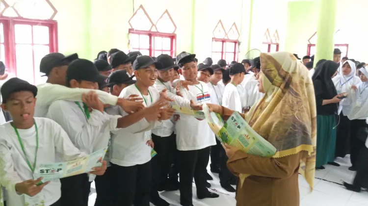 DP3A Aceh Barat Edukasi Stop Bullying di Madrasah Harapan Bangsa