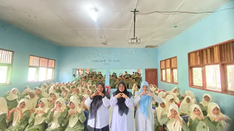 Puskesmas Meureubo Sosialisasi PHBS pada Siswa Baru di MTSN
