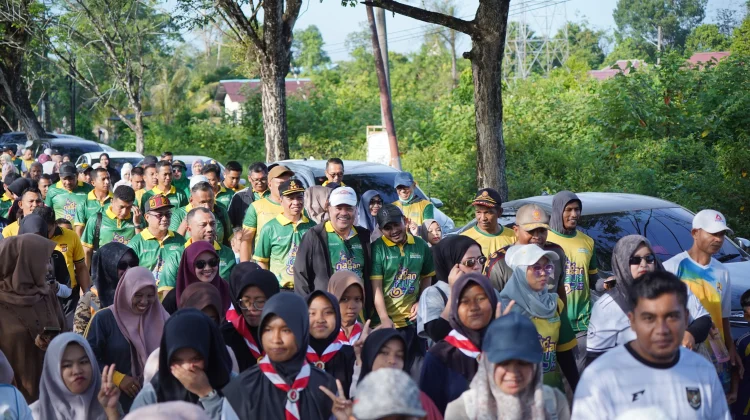 Bupati TRK Lepas Peserta Jalan Sehat di Nagan raya