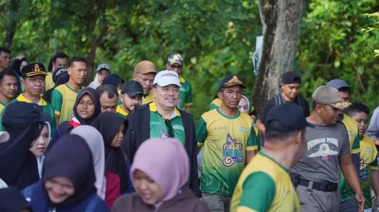 Ribuan Warga Meriahkan Jalan Sehat HUT ke-24 Nagan Raya