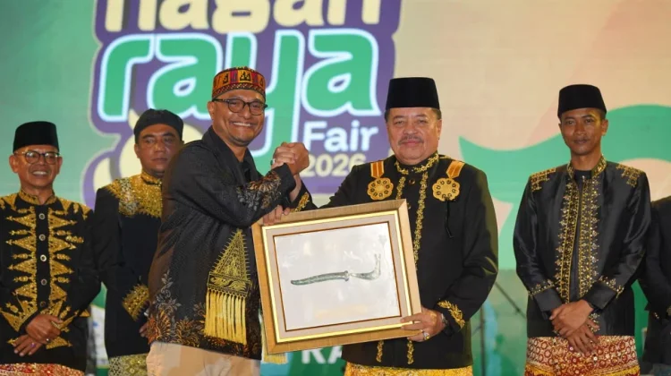 Bupati TRK Tegaskan Investasi untuk Ciptakan Lapangan Kerja