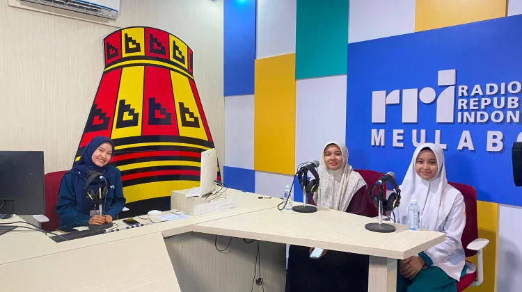 English Corner Kupas Cara Mudah Membahas Hobi dalam Bahasa Inggris