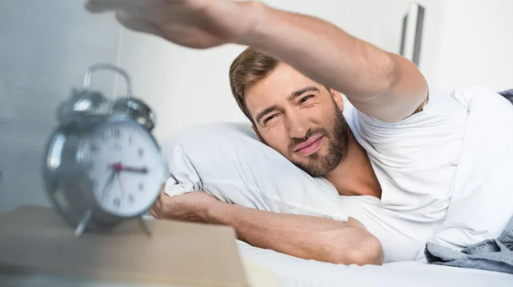 Mengapa Kita Bisa Terbangun Tepat sebelum Alarm Berbunyi?