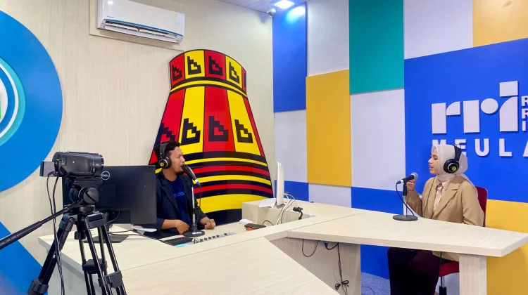 Inovasi Spray Anti-Pacat, Mahasiswa Biologi USK Ajak Pemuda Mengukir Prestasi