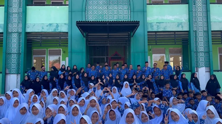 Peringatan Hari Anak Nasional ke-42, Kemenag Nagan Raya Lakukan Upacara