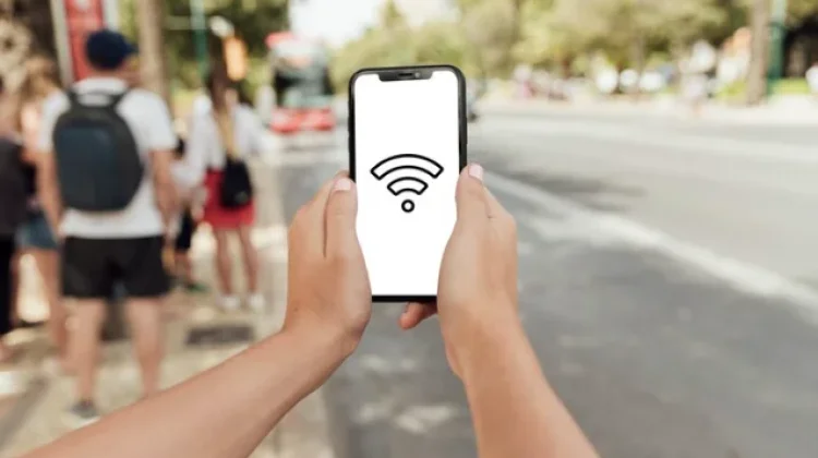 Keamanan Data saat Menggunakan WiFi Publik, Apa yang Perlu Diperhatikan?