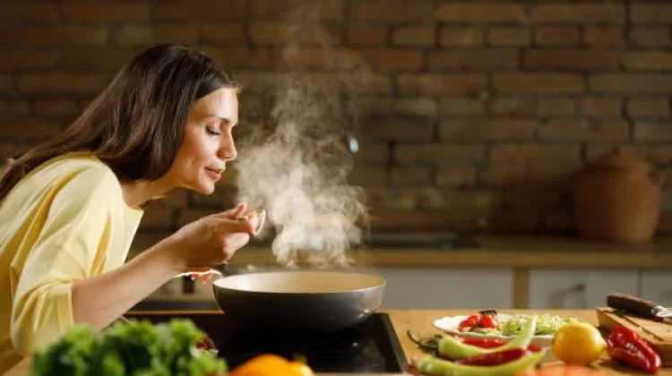 Sunscreen saat Memasak, Perlu atau Cuma Mitos?