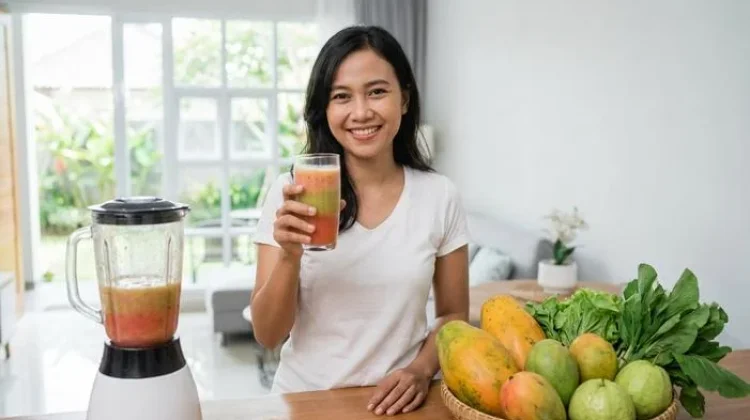 Konsumsi Jus Buah untuk Kulit Lebih Glowing