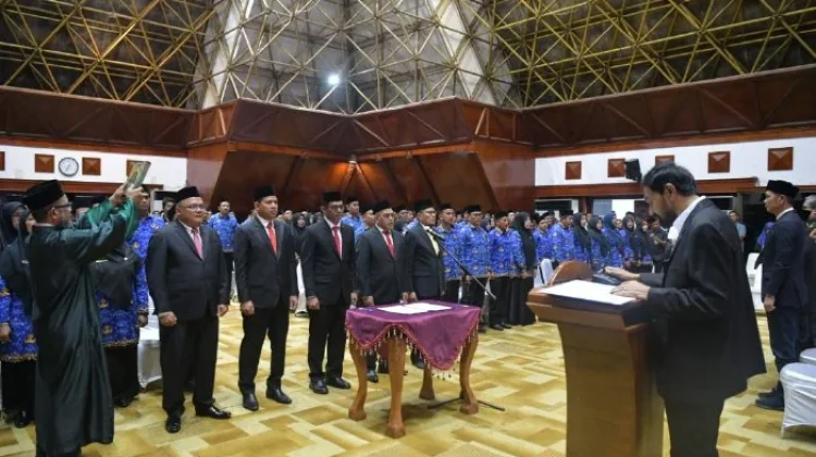 Mualem Lantik 248 Kepala Sekolah, Awali Sejarah Baru Pendidikan Aceh