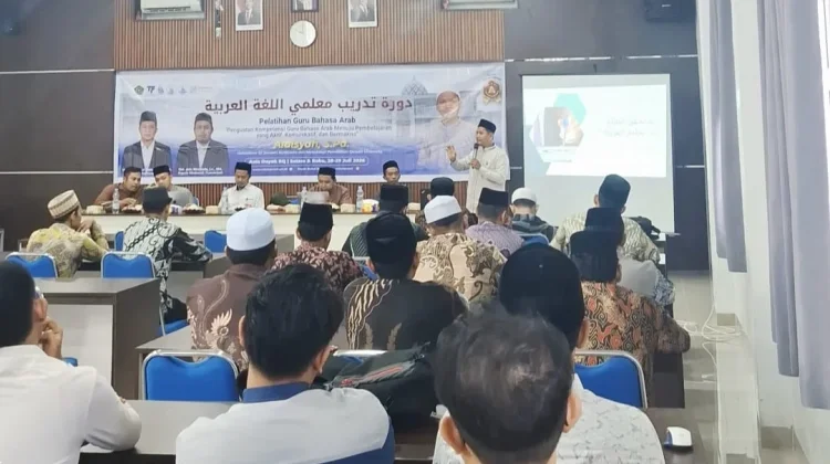 RQ Meulaboh Hadirkan Akademisi Arab Saudi Latih Guru Bahasa