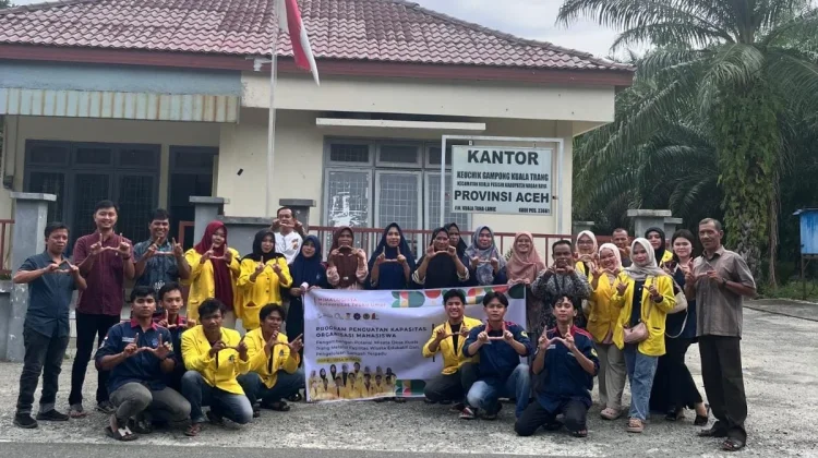 Mahasiswa UTU Bangun Pengolahan Sampah Terpadu di wisata Kolam Bebek