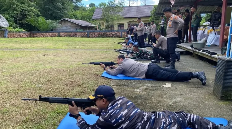 Kapolres Simeulue Pimpin Latihan Menembak Bersama Forkopimda