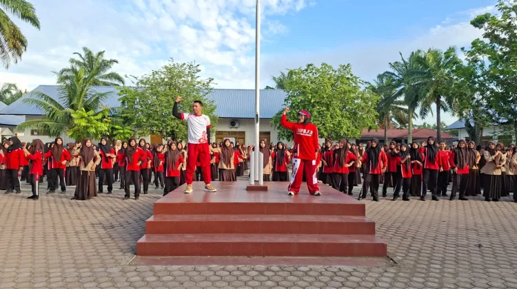 SMA Negeri 2 Meulaboh Gelar Senam Anak Indonesia Hebat untuk Tingkatkan Kebugaran